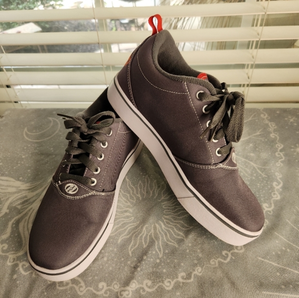 Men's Gray Heelys Size 7